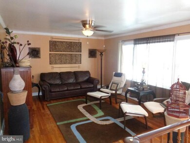 9007 Phyllis Dr, Clinton, MD 20735 - photo 3