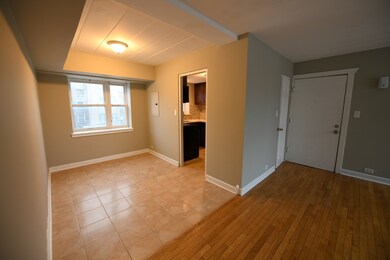 6019 N Fairfield Ave unit 6019, Chicago, IL 60659 - photo 7