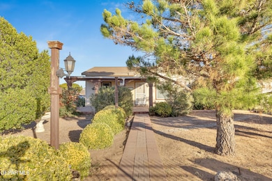 137 Magee Dr, Chaparral, NM 88081 - photo 4