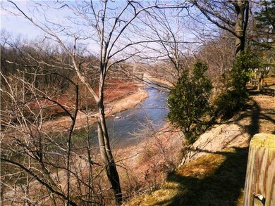 View SOooo GORGEOUS - Lot goes to middle of 18 Mil