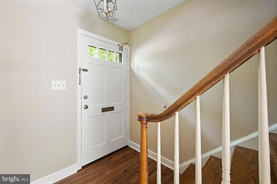 8357 Dunham Ct unit 608, Springfield, VA 22152 - photo 5