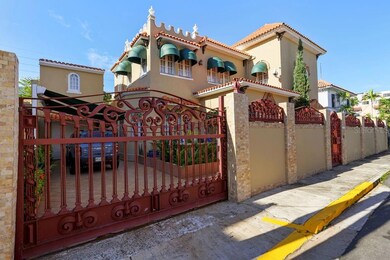 1404 Vila Mayo, San Juan, PR 00907 - photo 2