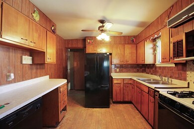 2067 Roosevelt Place, Gary, IN 46404 - photo 3