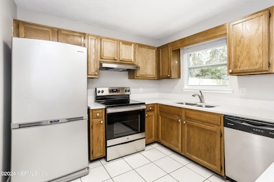 006-photo-kitchen-8979836