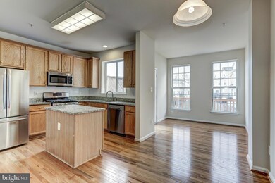 13025 Park Crescent Cir, Herndon, VA 20171 - photo 6