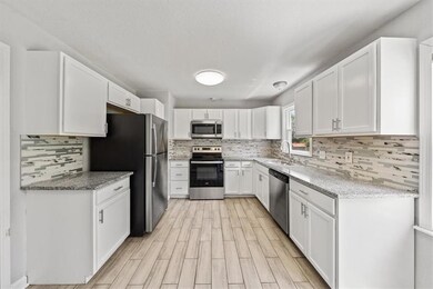 11305 W 70th St, Shawnee, KS 66203 - photo 5