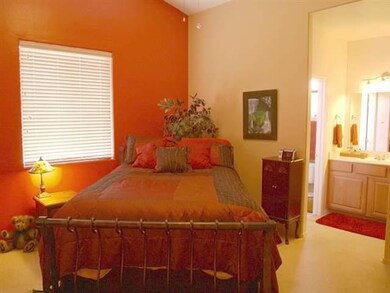 916 S Hunters Run, Show Low, AZ 85901 - photo 4