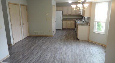 7113 Winnow Kitchen 1