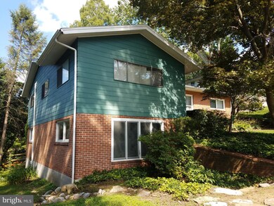 311 Wellington Ave, Reading, PA 19609 - photo 3