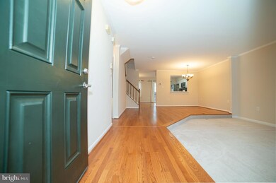 6337 Mary Todd Ct, Centreville, VA 20121 - photo 2