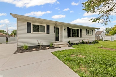 39839 Utica Rd, Sterling Heights, MI 48313 - photo 3