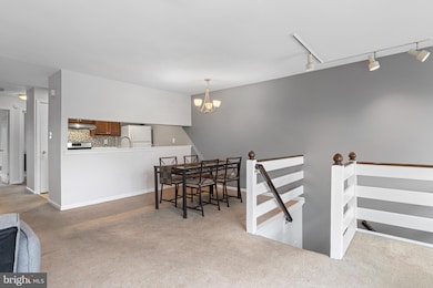 319 Wendover Dr, Norristown, PA 19403 - photo 6