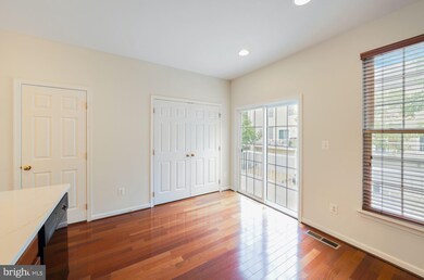 25318 Shipley Terrace, Chantilly, VA 20152 - photo 7