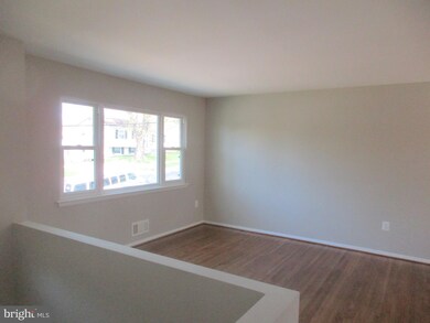 6705 Hastings Dr, Capitol Heights, MD 20743 - photo 3