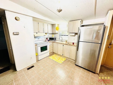 101 Ingham Rd unit 32, New Smyrna Beach, FL 32168 - photo 7