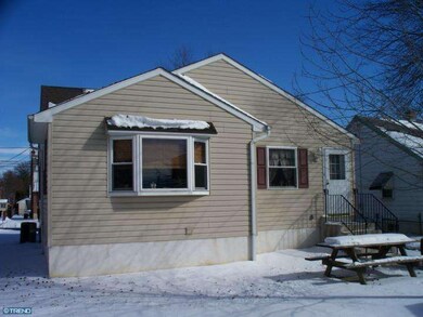 313 Springfield Ave, Folsom, PA 19033 - photo 6