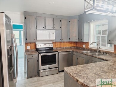 103 N Oak St, Springfield, GA 31329 - photo 7