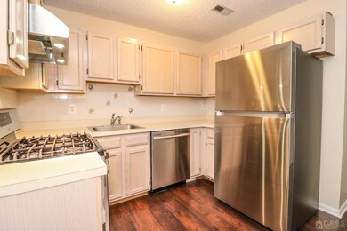 23 Guisborough Way, Edison, NJ 08820 - photo 2