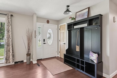 9-web-or-mls-Oakland Blvd NE-1206-009