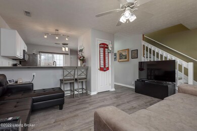 6933 Arbor Creek Dr unit 68, Louisville, KY 40228 - photo 7