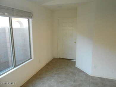 023-371577 Interior Entrance