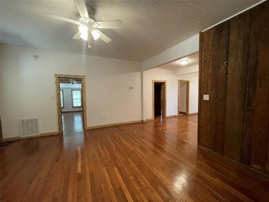 6030 Hoover Ct, Granbury, TX 76049 - photo 5