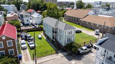 27AikinSt_038