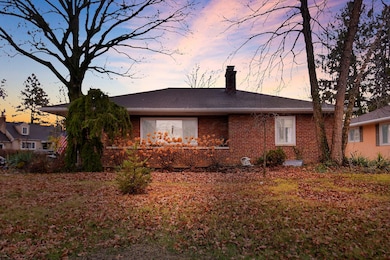 1-web-or-mls-2827-dover-rd