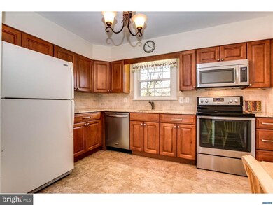 2405 Larchwood Rd, Wilmington, DE 19810 - photo 6