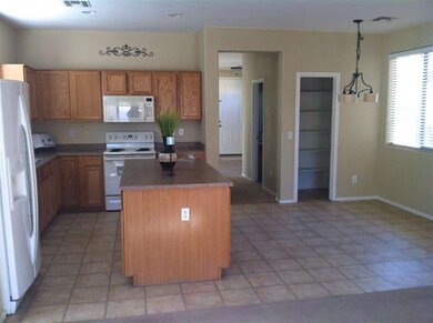 Roomy Kitchen - New Upgraded Vinyl Floor