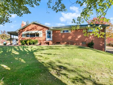 11 Aloha Cir, Candler, NC 28715 - photo 2