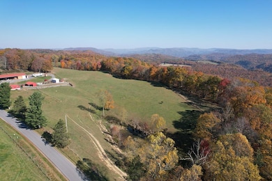 1230 Bragg Rd, Shady Spring, WV 25918 - photo 2