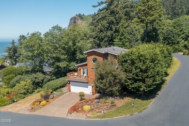 front of house 2 204 sea crest