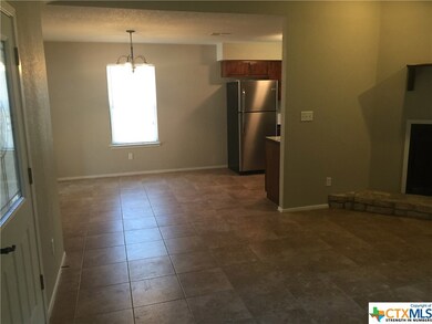1317 Wall St, San Marcos, TX 78666 - photo 3