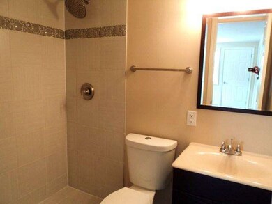 327 Amarillo Dr, Carpentersville, IL 60110 - photo 6