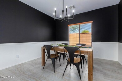 26180 W Wahalla Ln, Buckeye, AZ 85396 - photo 2