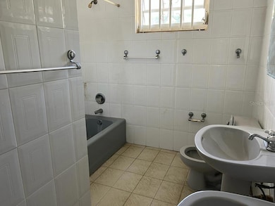 D16 Calle Agricultura unit D-16, Caguas, PR 00725 - photo 3