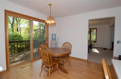 1874 Briarwood Ln, Fitchburg, WI 53575 - photo 5