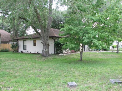 4415 Greenhill corner