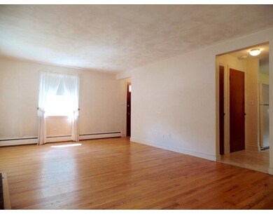 78 Castlewood Dr, Billerica, MA 01821 - photo 7