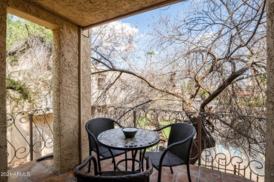 COVERED PATIO - BALCONY
