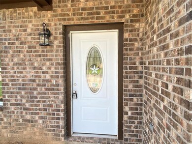 720 N Border St, Cleburne, TX 76031 - photo 3