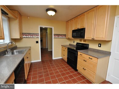 421 Hialeah Dr, Cherry Hill, NJ 08002 - photo 7