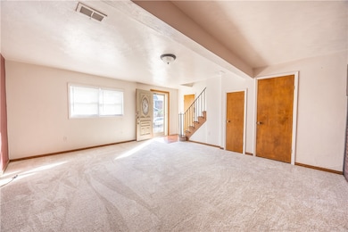 613 E 7th Ave, Tarentum, PA 15084 - photo 2