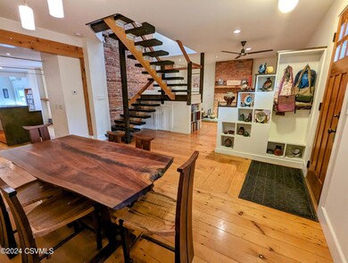 213 N 4th St, Lewisburg, PA 17837 - photo 4