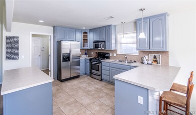 1909 E Queens St, Broken Arrow, OK 74012 - photo 7