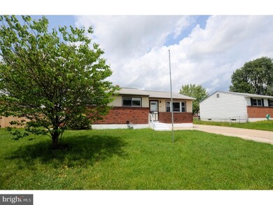 739 W 12th St, New Castle, DE 19720 - photo 2