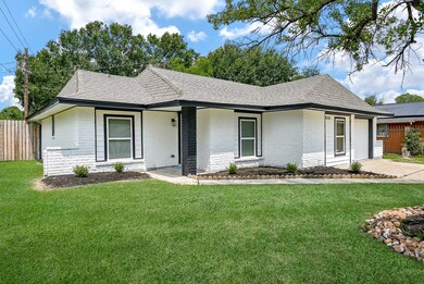 8803 Burford Ln, Houston, TX 77088 - photo 3