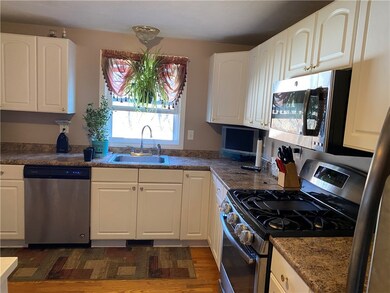 112 Worcester Ave, Riverside, RI 02915 - photo 6