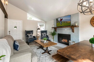 919 Red Sandstone Rd C12-004